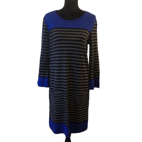 Jessica Howard Dresses & Skirts - Jessica Howard Blue Trimmed Striped Dress size Medium